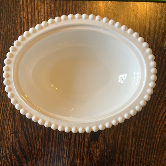 Pretty & Simple Hen on Nest Milk Glass Dish - Picture 11 of 16